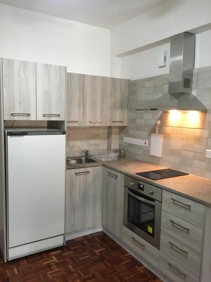 Larnaca Beach Apartment 1A Εξωτερικό φωτογραφία