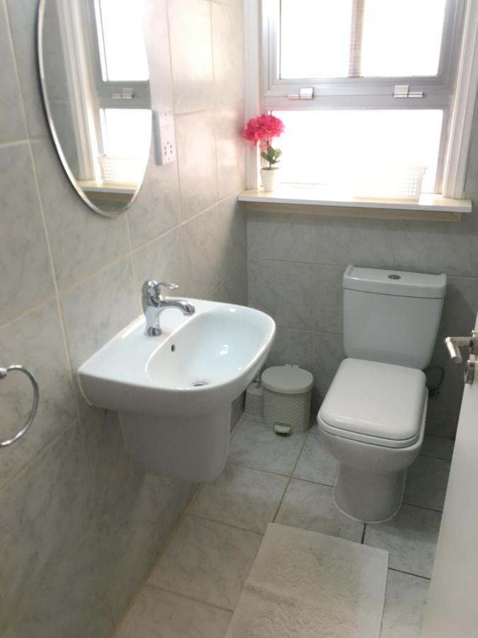 Larnaca Beach Apartment 1A Εξωτερικό φωτογραφία